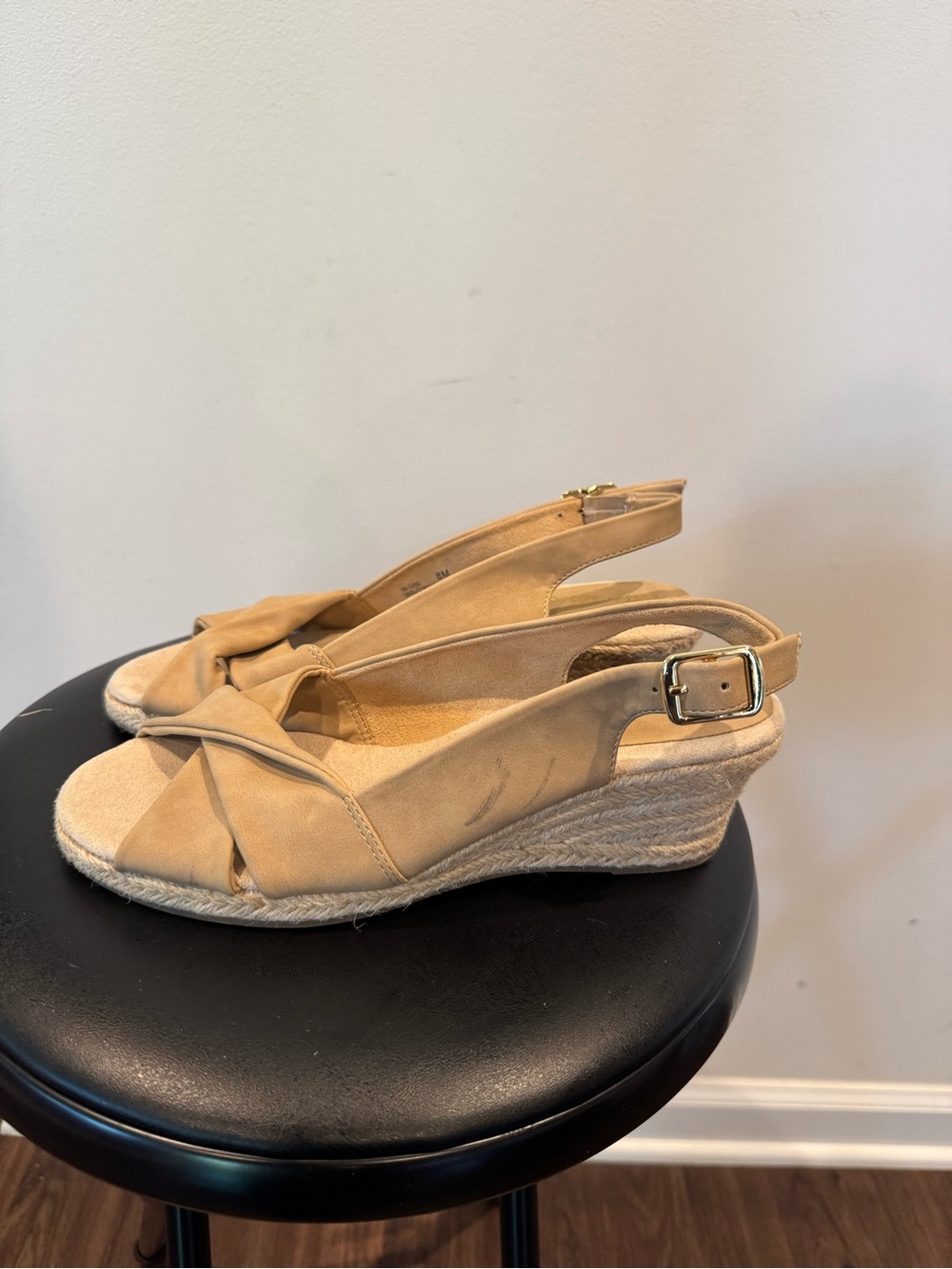 Easy street Espadrille Wedge Sandals Size 8M